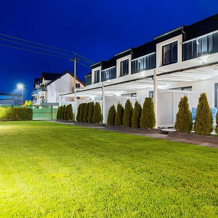 Barka - Apartamenty Premium Oraz Pokoje Blisko Plazy Karwia Ngoại thất bức ảnh