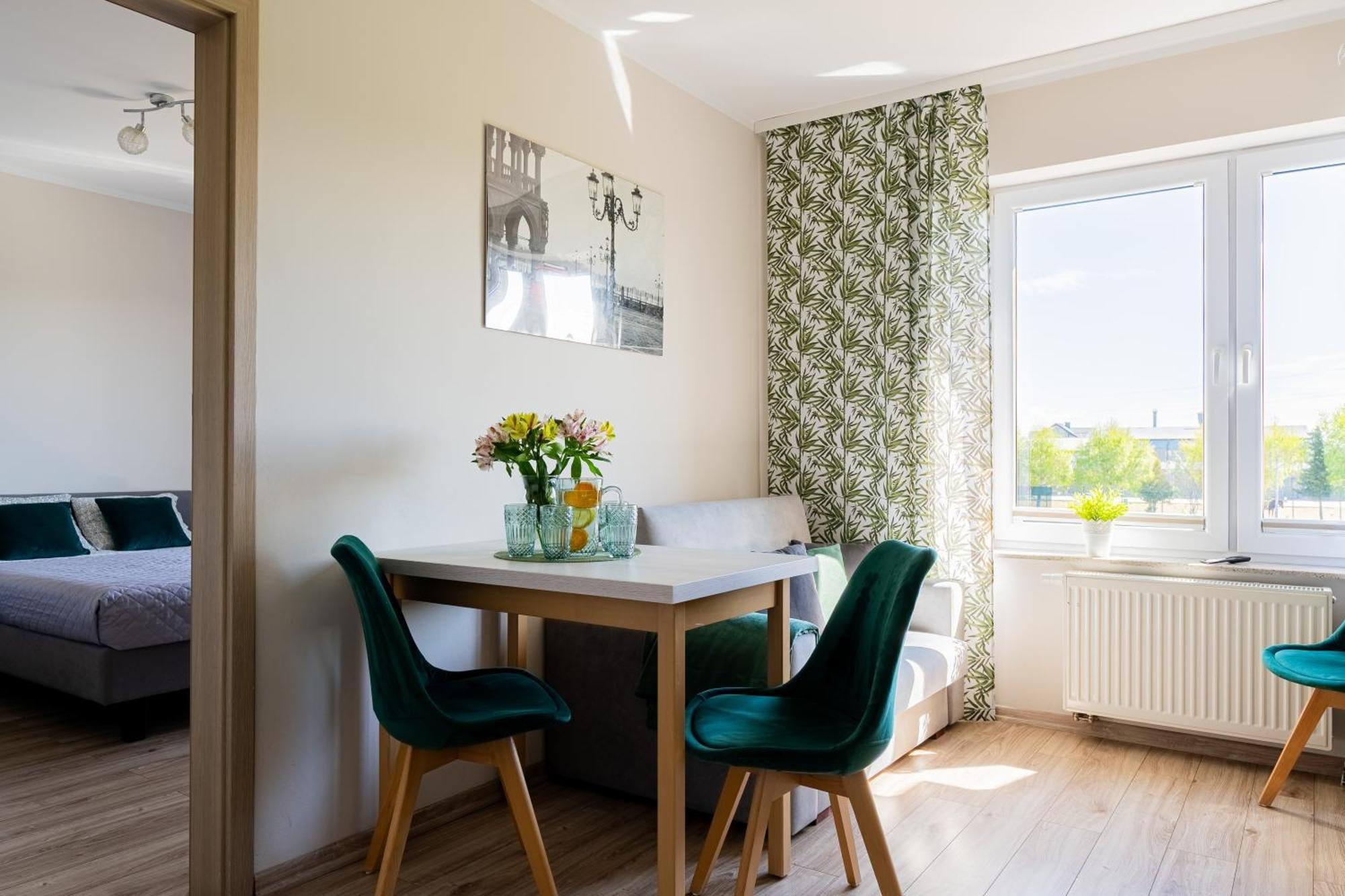 Barka - Apartamenty Premium Oraz Pokoje Blisko Plazy Karwia Ngoại thất bức ảnh