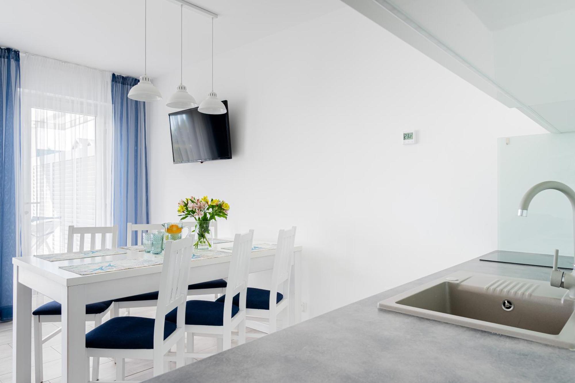 Barka - Apartamenty Premium Oraz Pokoje Blisko Plazy Karwia Ngoại thất bức ảnh