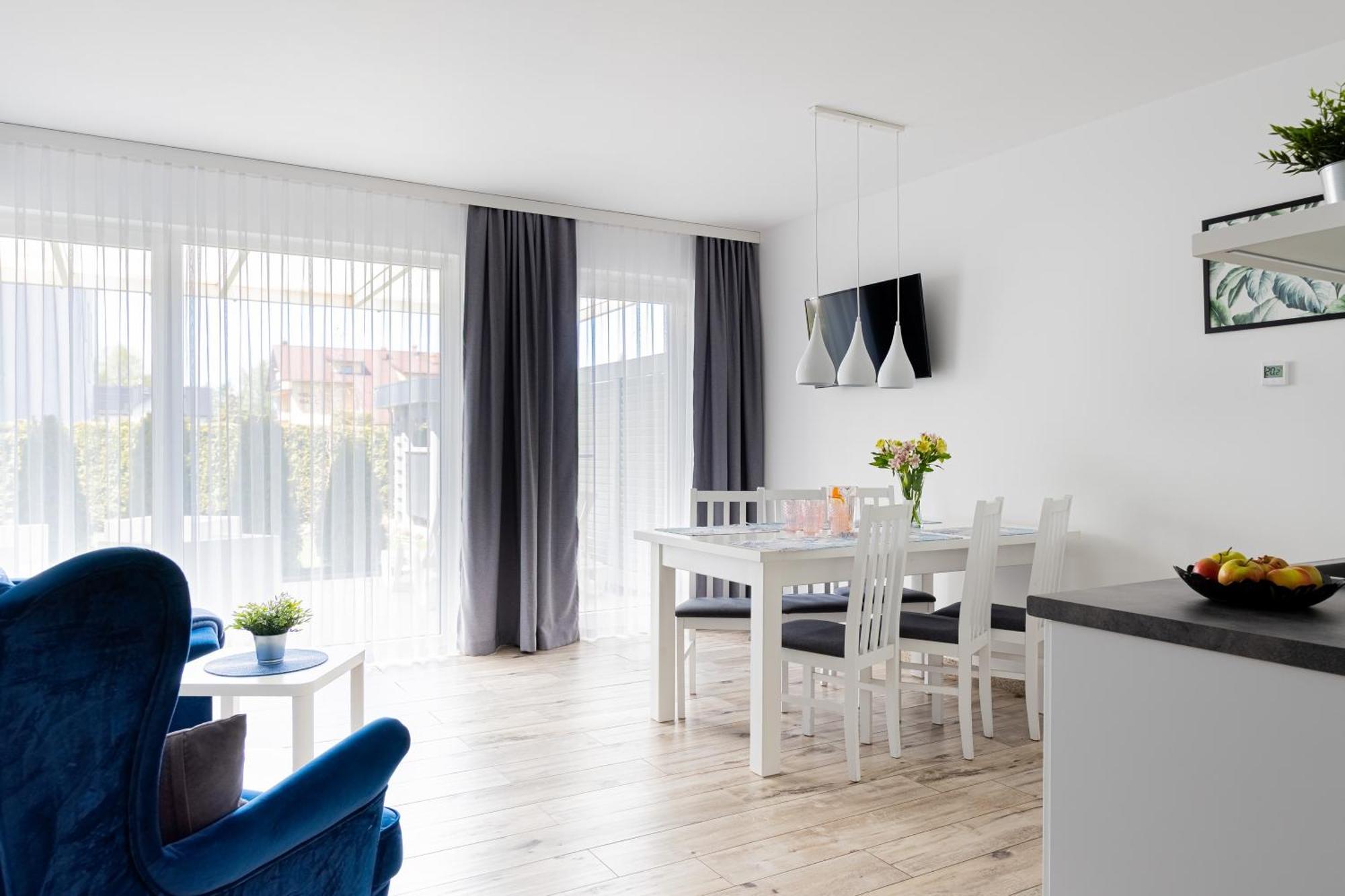 Barka - Apartamenty Premium Oraz Pokoje Blisko Plazy Karwia Ngoại thất bức ảnh