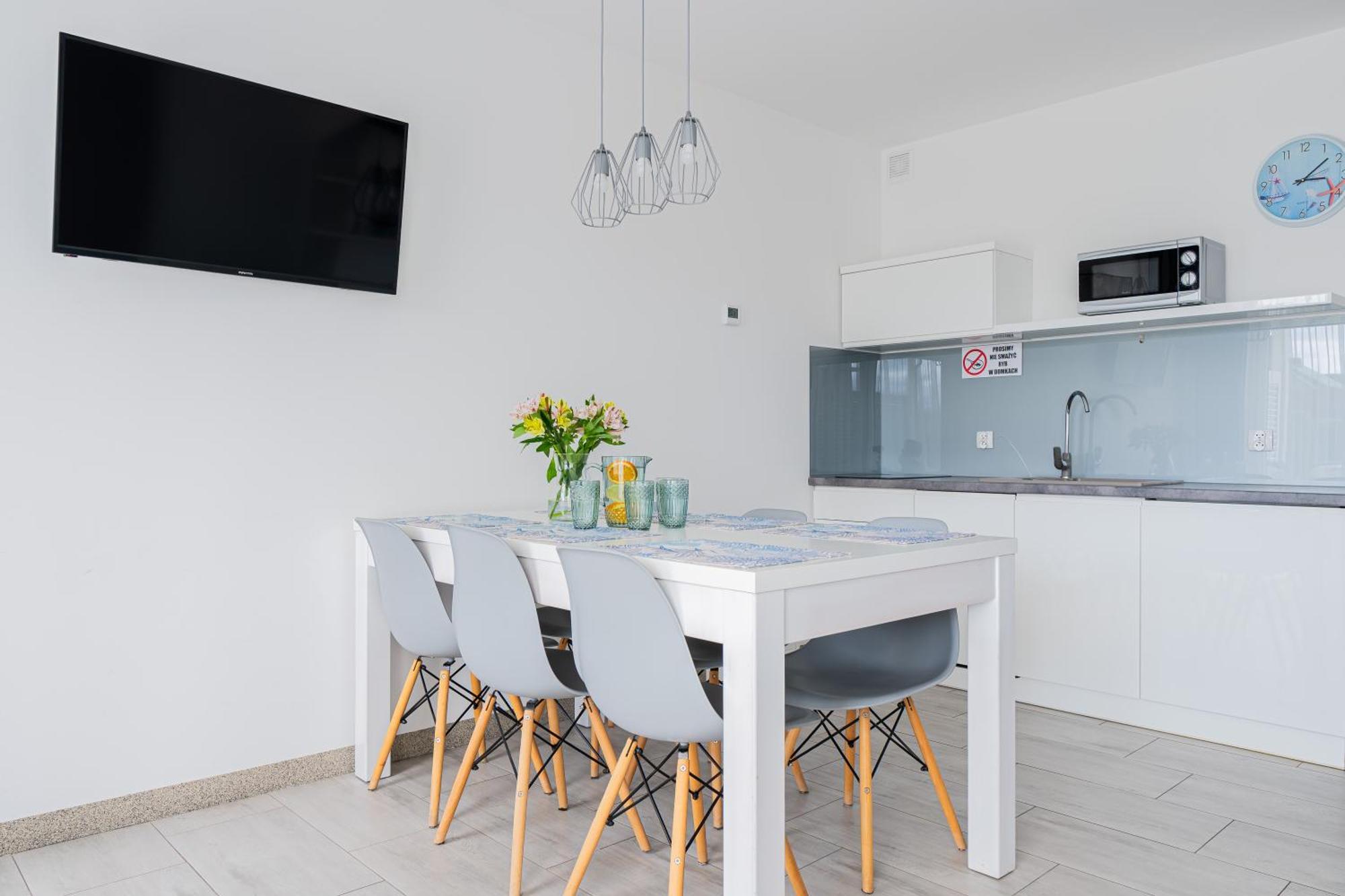 Barka - Apartamenty Premium Oraz Pokoje Blisko Plazy Karwia Ngoại thất bức ảnh