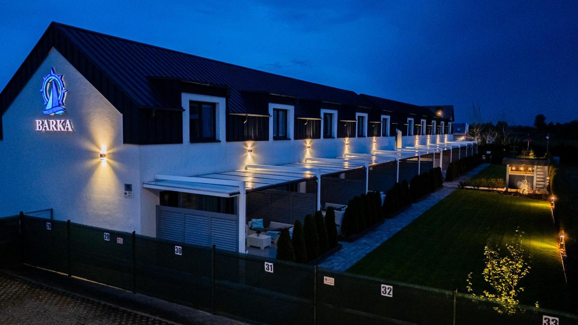 Barka - Apartamenty Premium Oraz Pokoje Blisko Plazy Karwia Ngoại thất bức ảnh