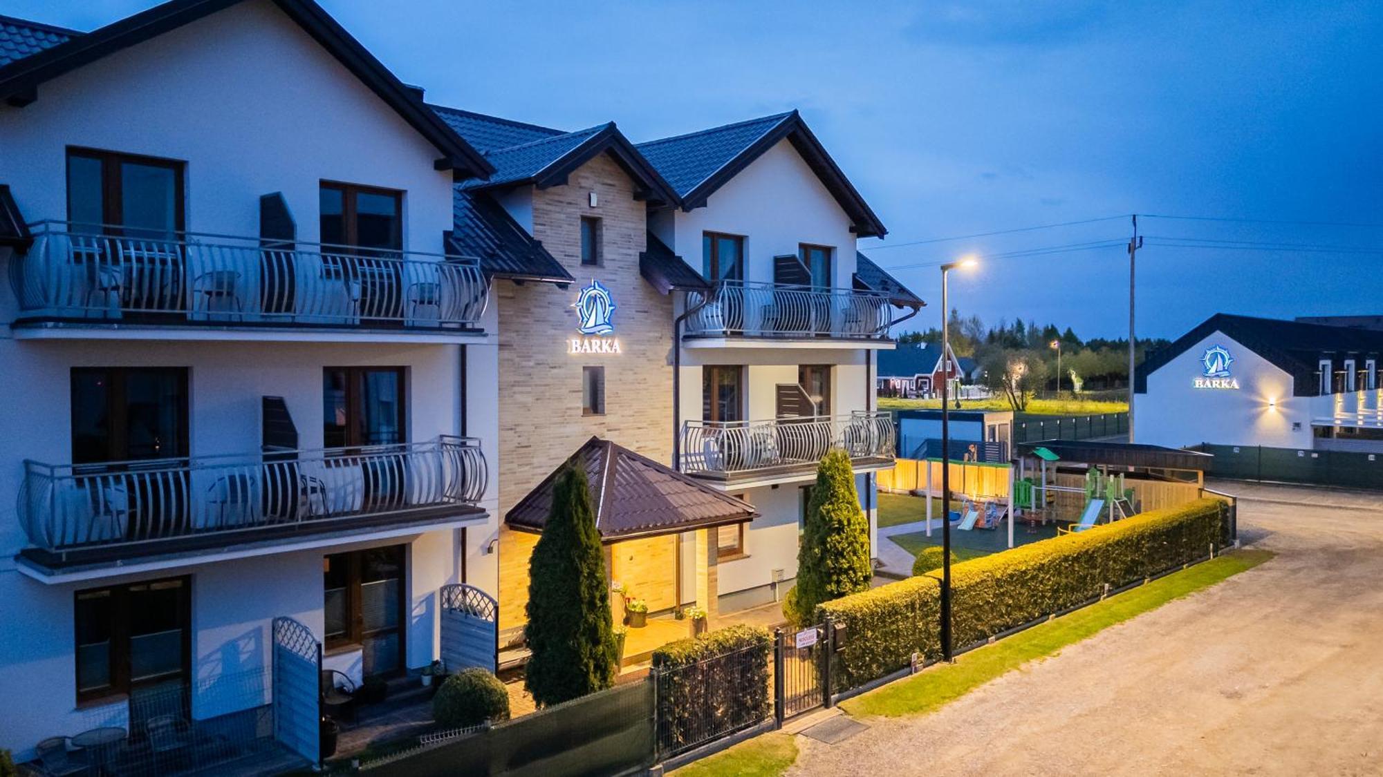 Barka - Apartamenty Premium Oraz Pokoje Blisko Plazy Karwia Ngoại thất bức ảnh